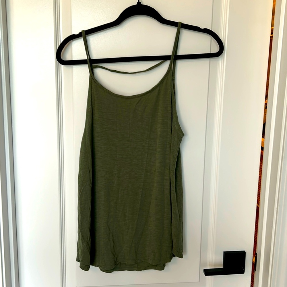 Oversized lounge tank-1.